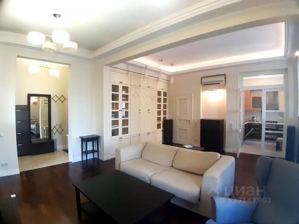 m. Smolenskaya: Apartment, 2-rooms