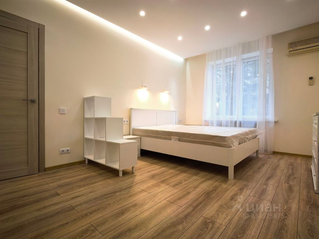 m. Novokuznetskaya: Apartment, 1-rooms