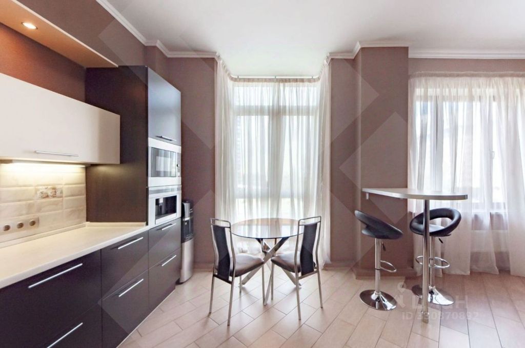m. Smolenskaya: Apartment, 4-rooms