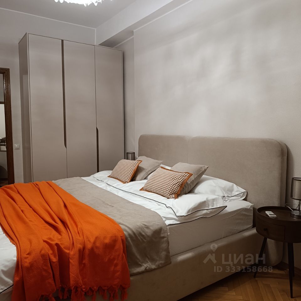 m. Smolenskaya: Apartment, 2-rooms