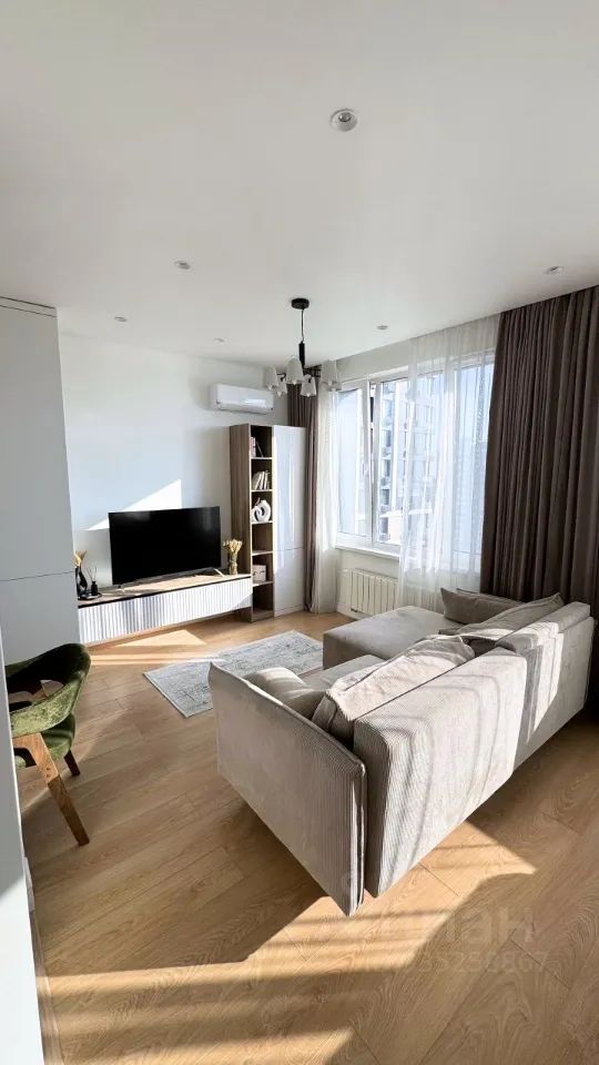 m. Nagornaya: Apartment, studio