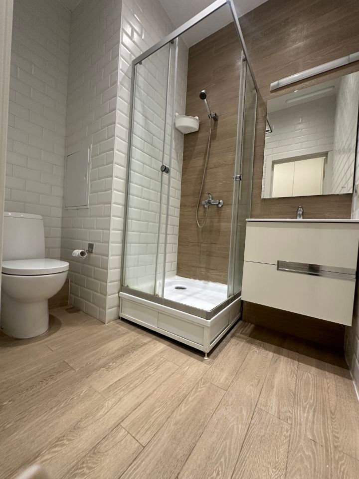 m. ZIL: Apartment, studio