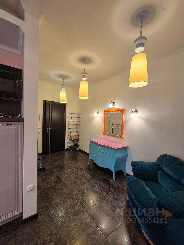 m. Baumanskaya: Apartment, 3-rooms