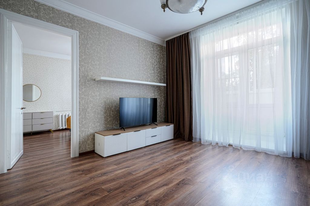 m. Shabolovskaya: Apartment, 2-rooms