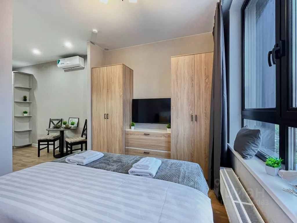 m. Maryina Roscha: Apartment, studio