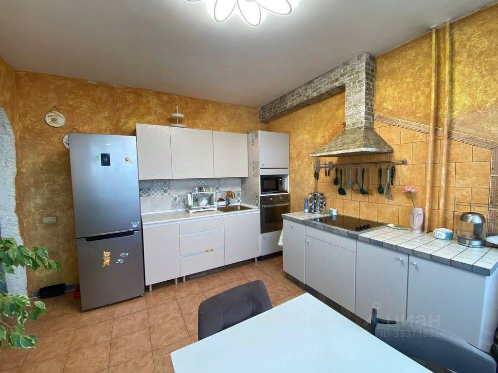 m. Odintsovo: Apartment, 3-rooms