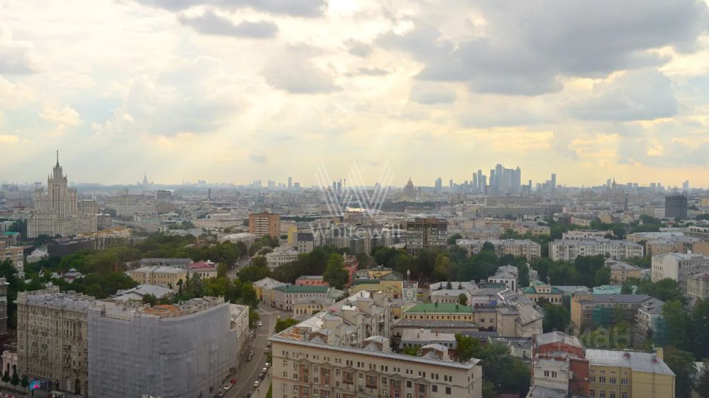m. Chkalovskaya: Apartment, 4-rooms