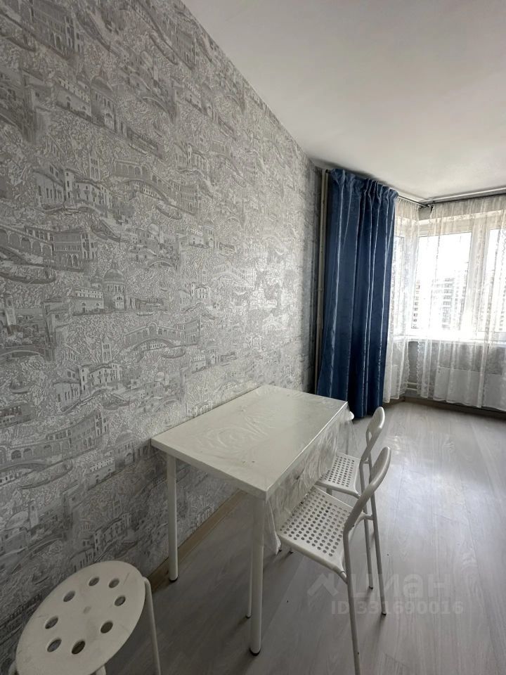 m. Bulvar Dmitriya Donskogo: Apartment, 2-rooms