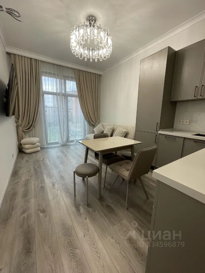 m. Baumanskaya: Apartment, 2-rooms