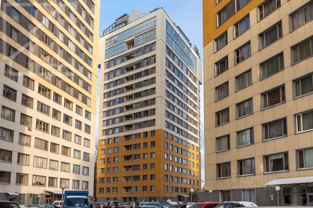 m. Shabolovskaya: Apartment, 3-rooms