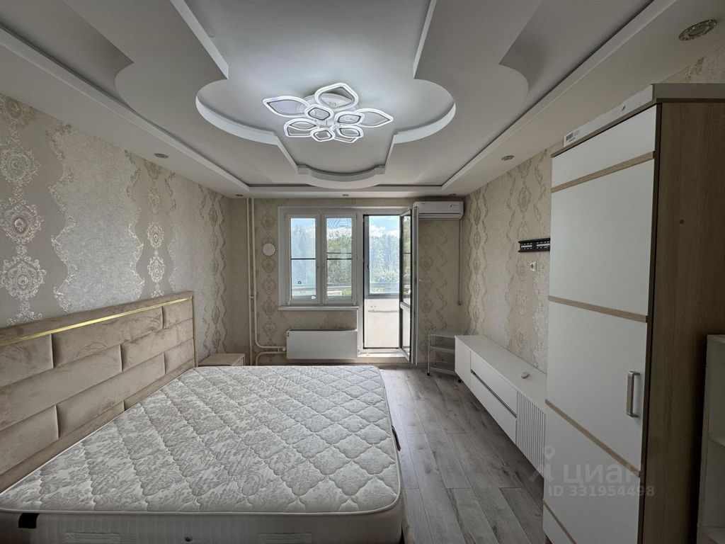 m. Bulvar Dmitriya Donskogo: Apartment, 2-rooms