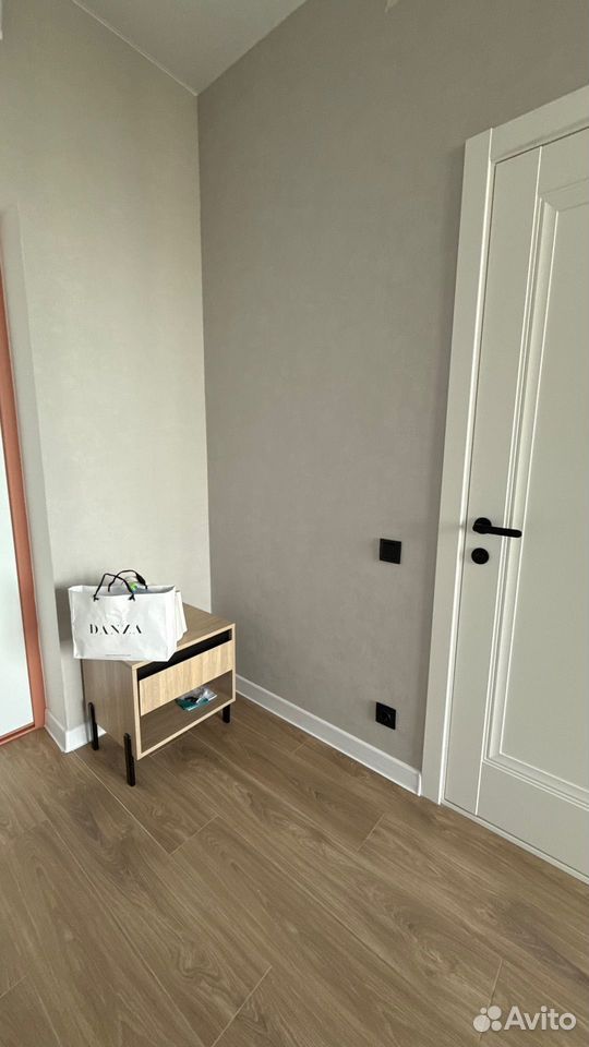 m. Maryina Roscha: Apartment, studio