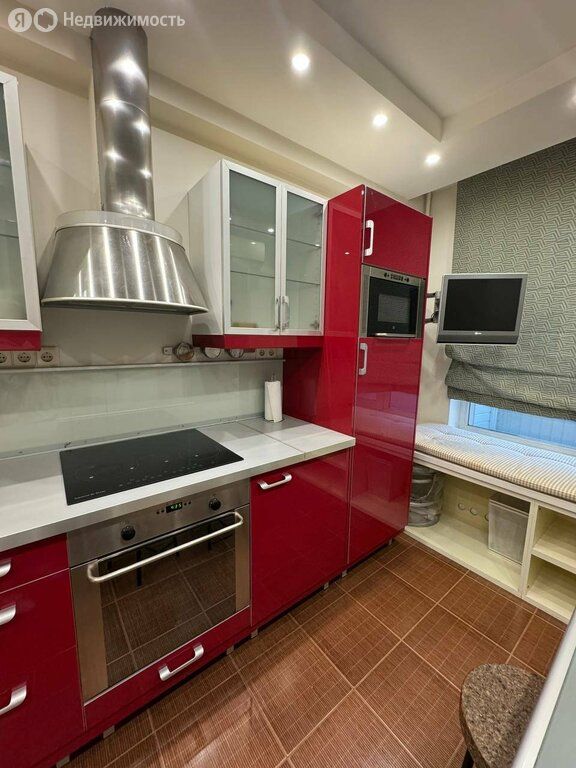 m. Ploschad trekh vokzalov: Apartment, 1-rooms