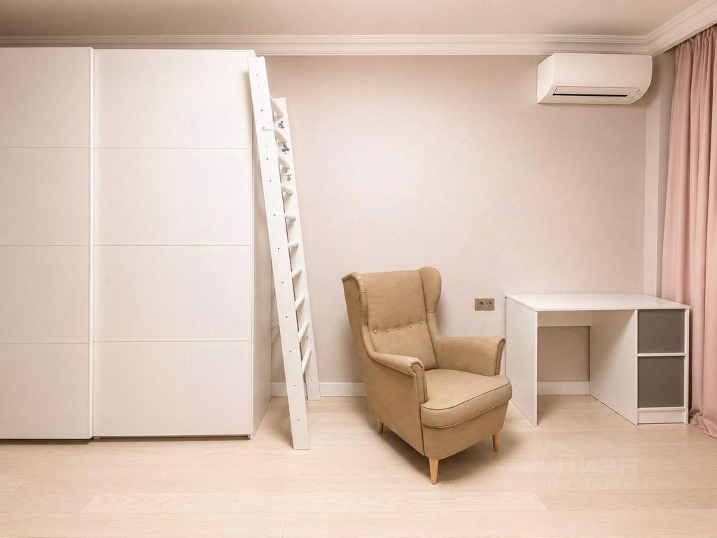 m. Narodnoe Opolchenie: Apartment, 2-rooms