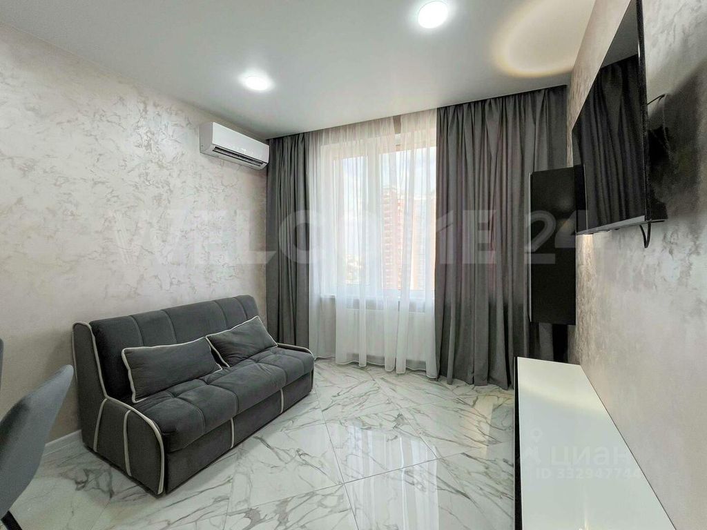 m. Nagornaya: Apartment, studio