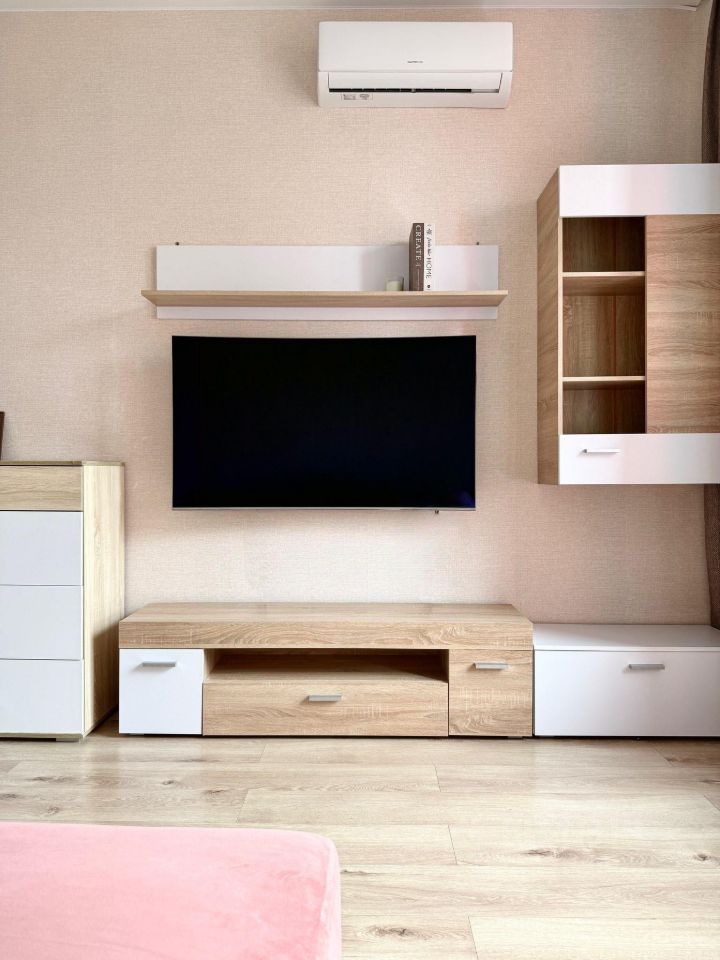 m. Aminyevskaya: Apartment, 2-rooms