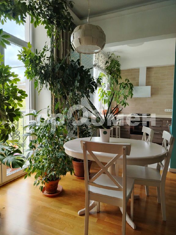 m. Oktyabrskoe pole: Apartment, 2-rooms