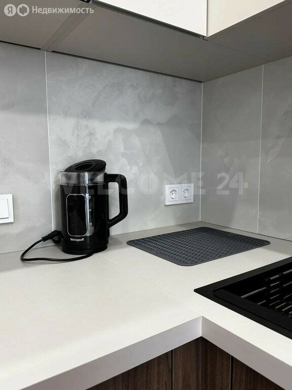 m. ZIL: Apartment, 1-rooms
