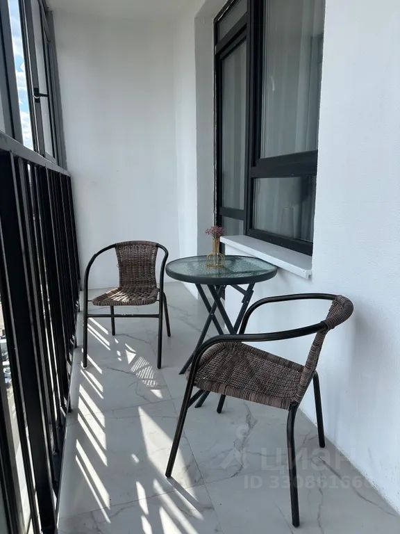 m. Lukhmanovskaya: Apartment, 1-rooms
