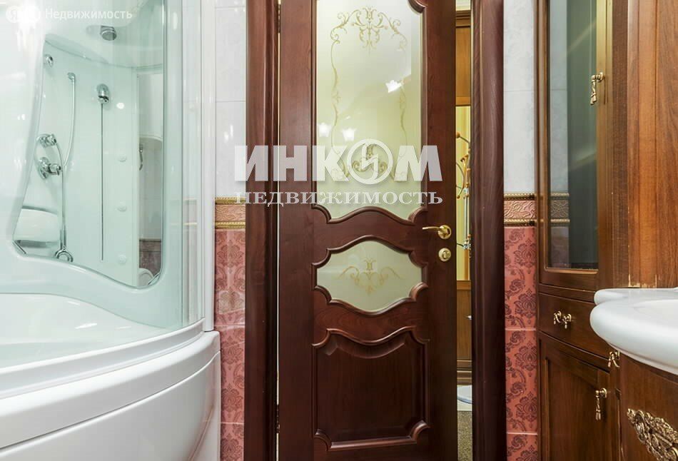 m. Delovoy tsentr (Vystavochnaya): Apartment, 2-rooms