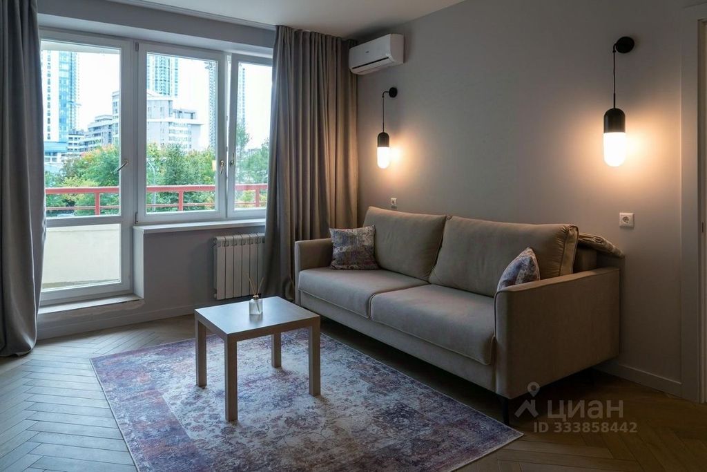 m. Minskaya: Apartment, 2-rooms