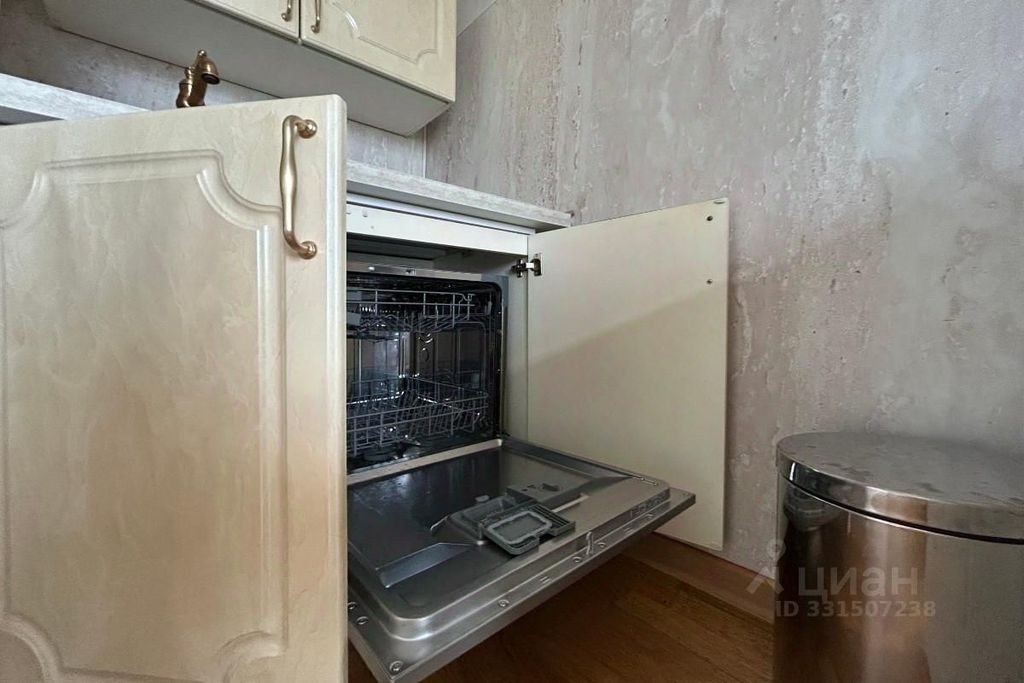 m. Kutuzovskaya: Apartment, 2-rooms