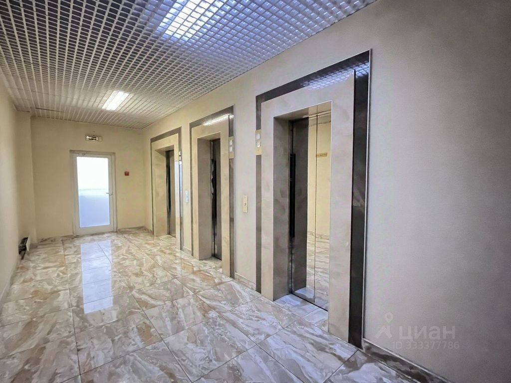 m. Dubrovka: Apartment, 2-rooms