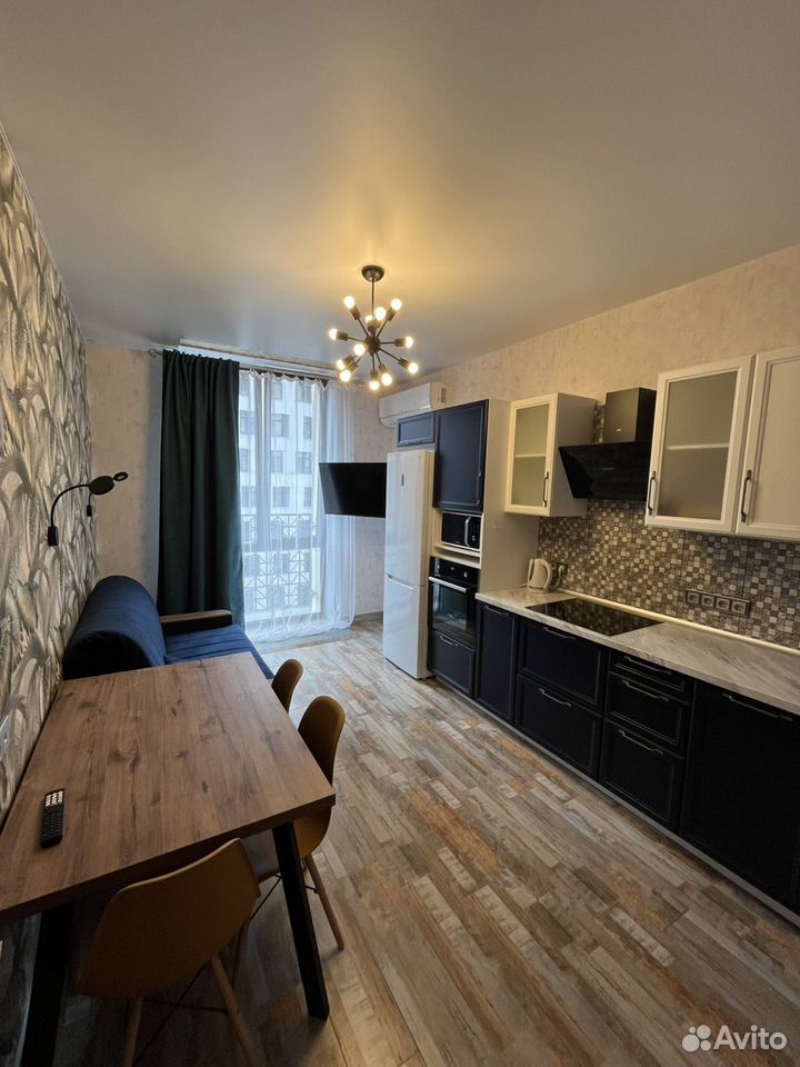 m. ZIL: Apartment, 1-rooms