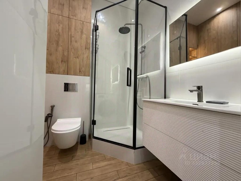 m. ZIL: Apartment, 2-rooms