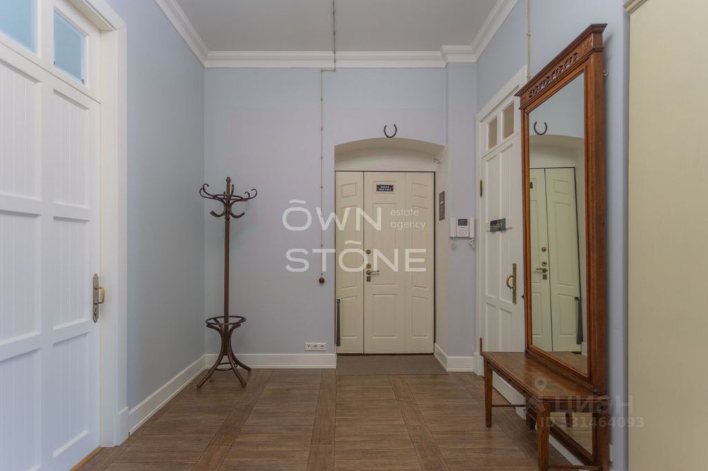 m. Krasnye vorota: Apartment, 3-rooms