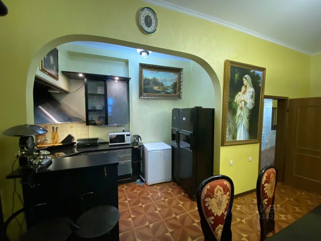 m. Krasnye vorota: Apartment, 2-rooms