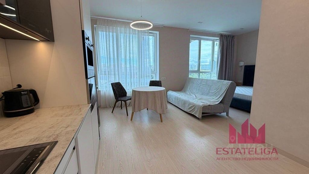 m. Aminyevskaya: Apartment, studio
