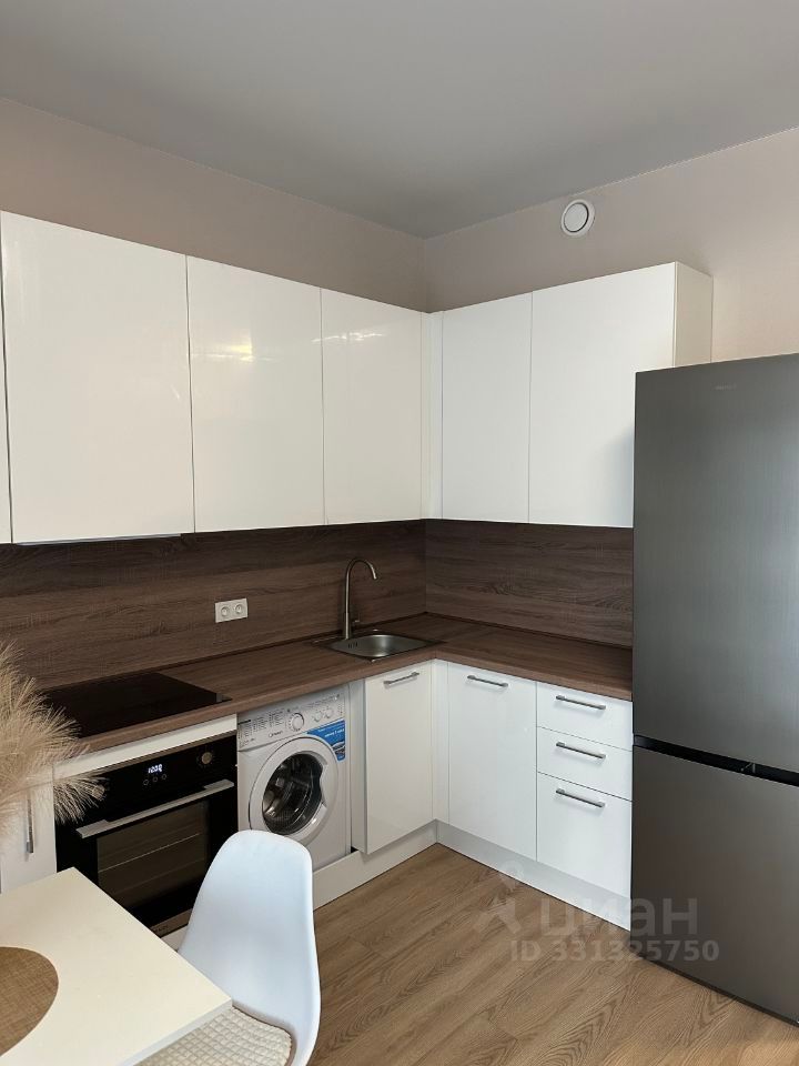 m. Strogino: Apartment, studio