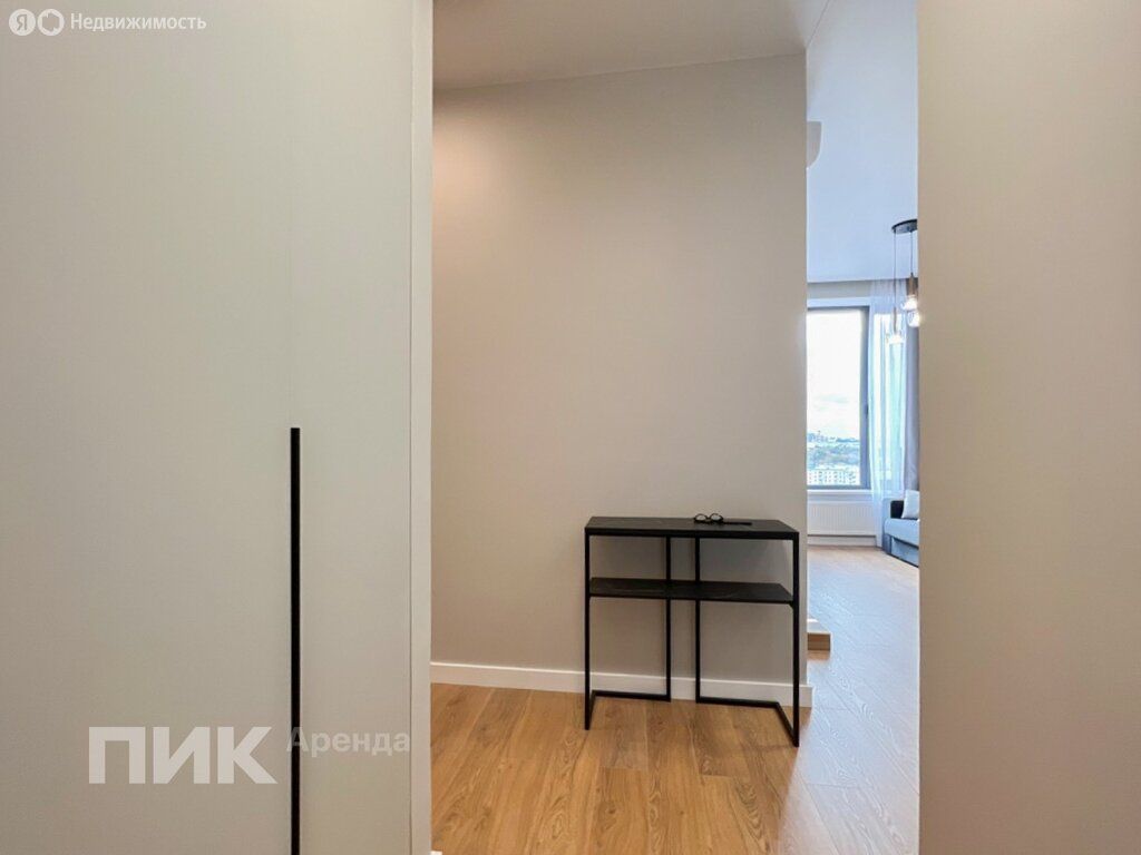 m. Verkhnie Kotly: Apartment, 2-rooms