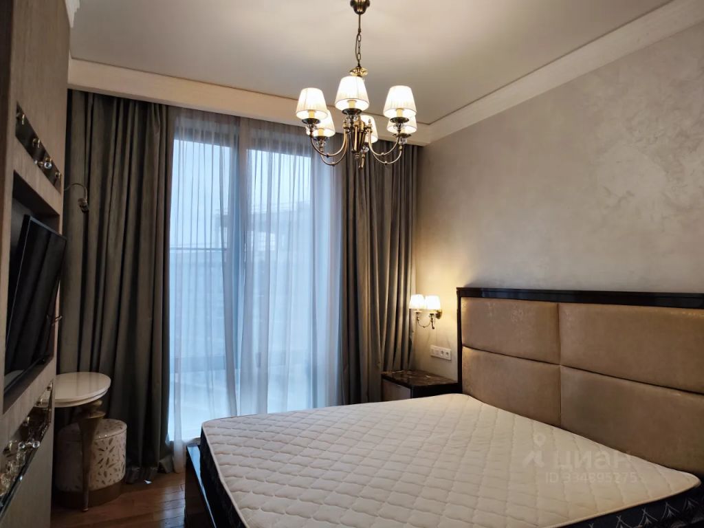 m. Ulitsa 1905 goda: Apartment, 2-rooms