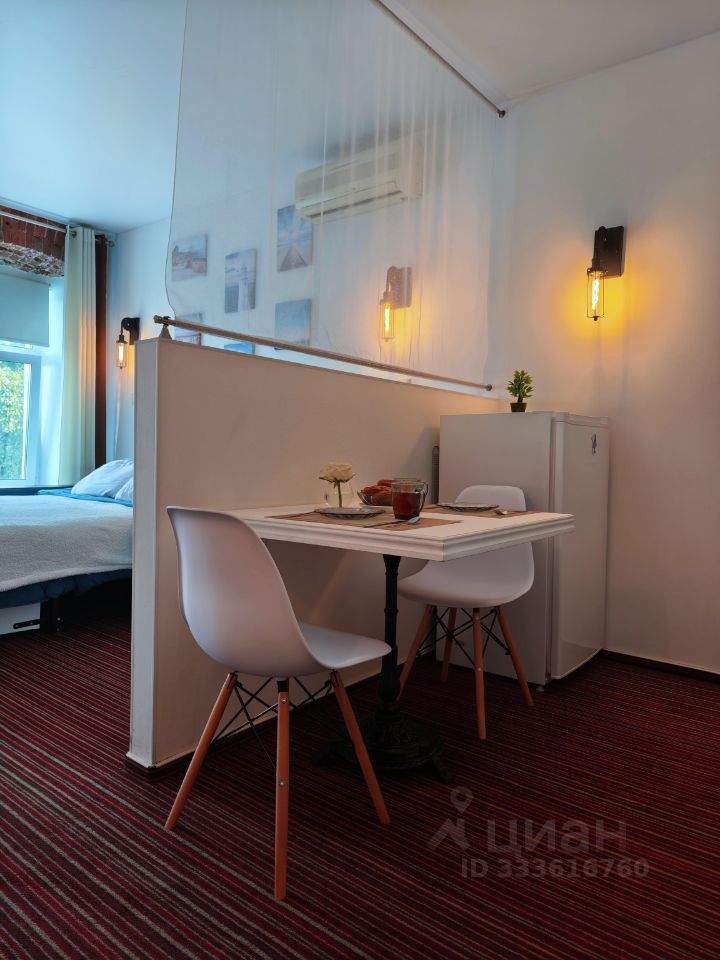 m. Sretensky bulvar: Apartment, studio