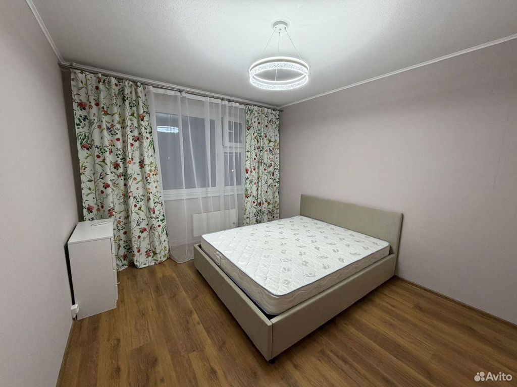 m. Levoberezhnaya: Apartment, 2-rooms