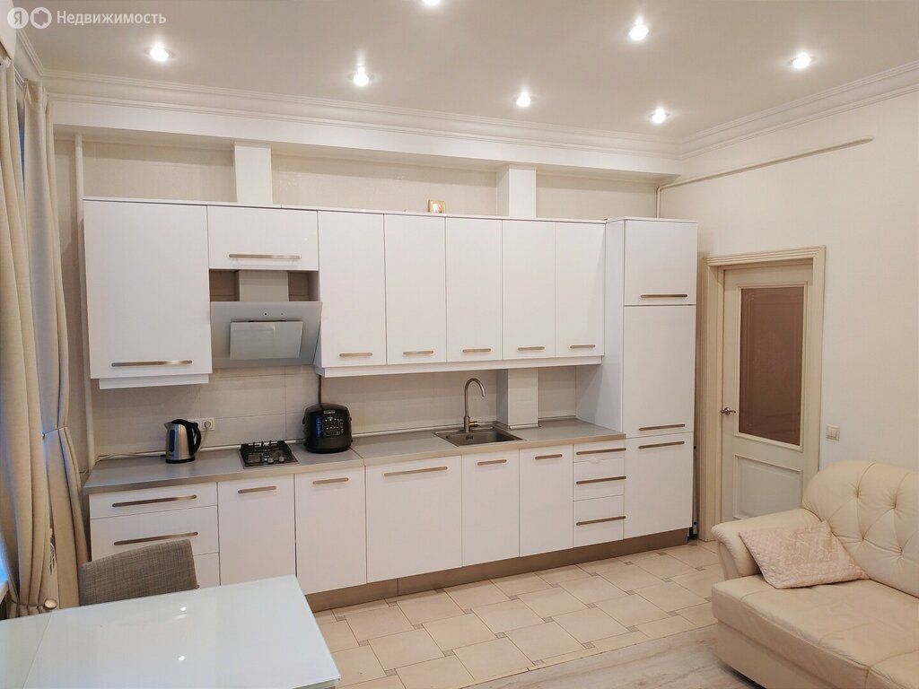 m. Mayakovskaya: Apartment, 2-rooms