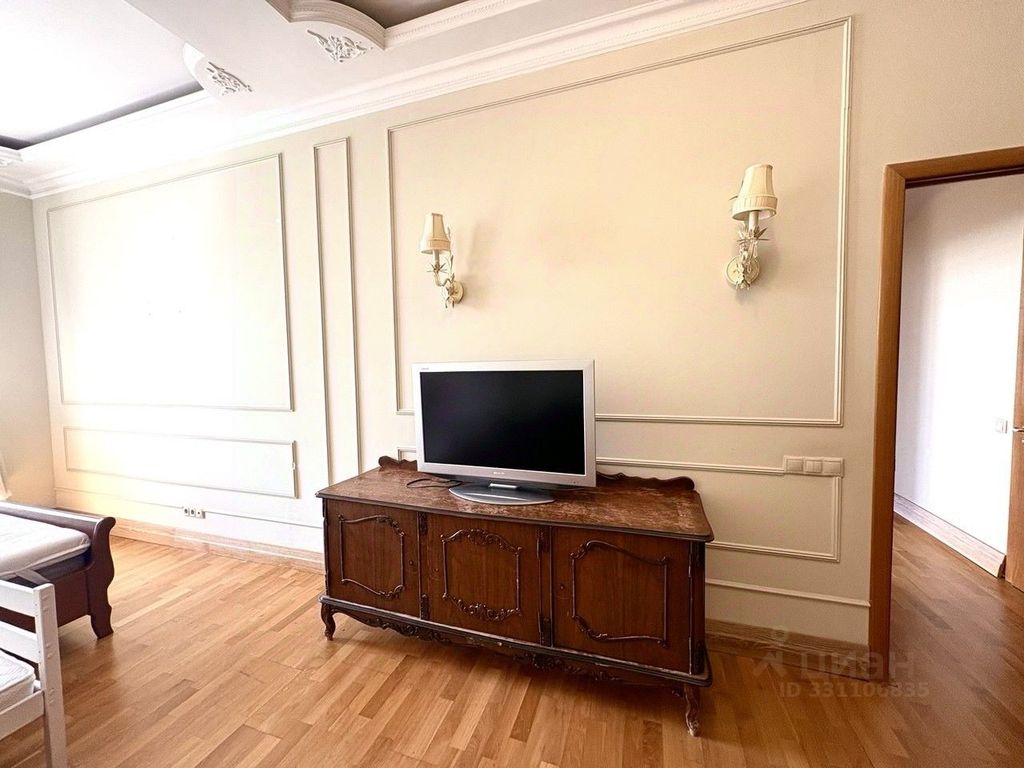 m. Solnechnaya: Apartment, 3-rooms