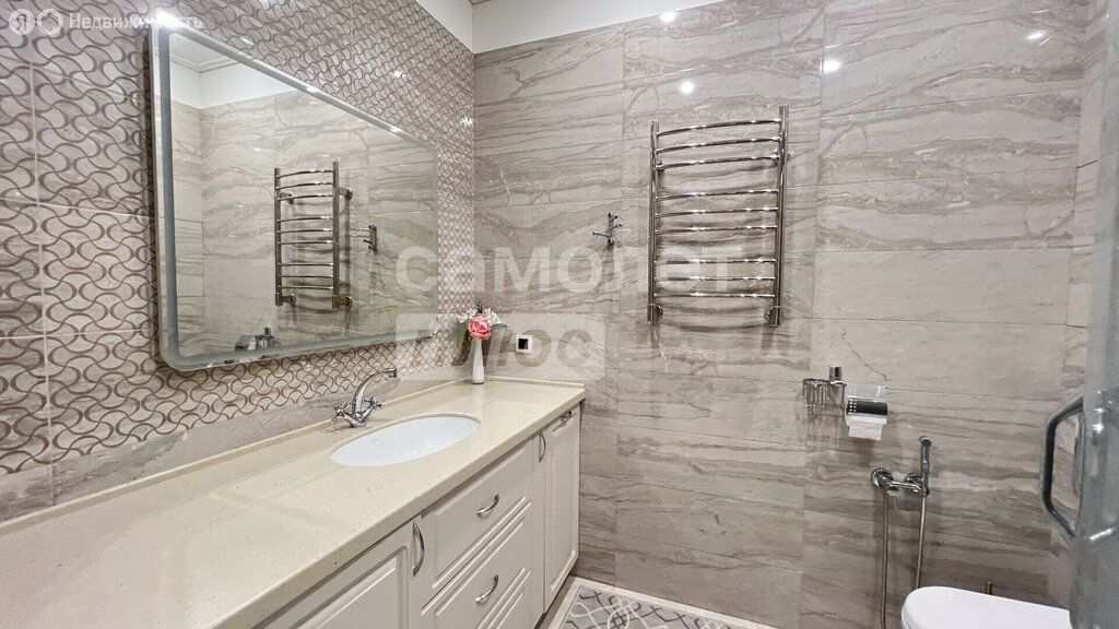 m. Ulitsa 1905 goda: Apartment, 2-rooms