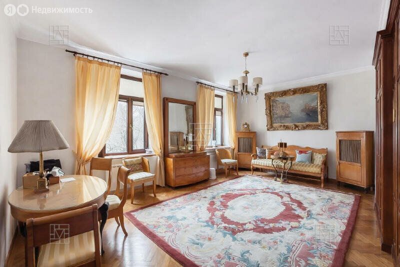 m. Barrikadnaya: Apartment, 2-rooms