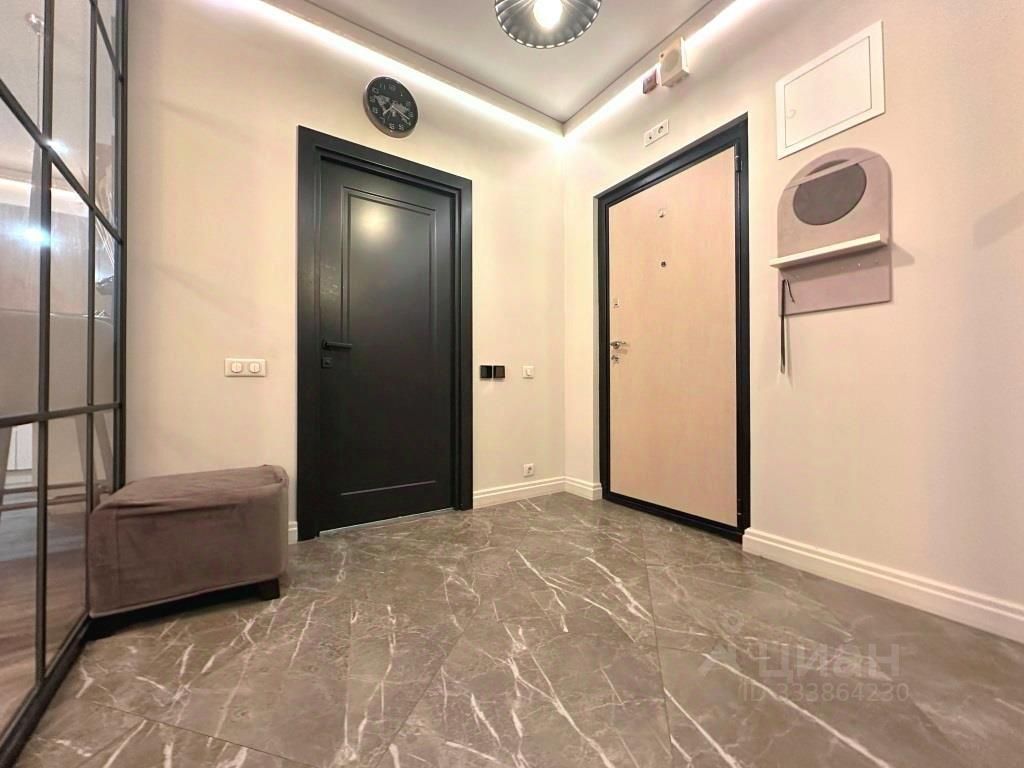 m. Universitet druzhby narodov: Apartment, 2-rooms