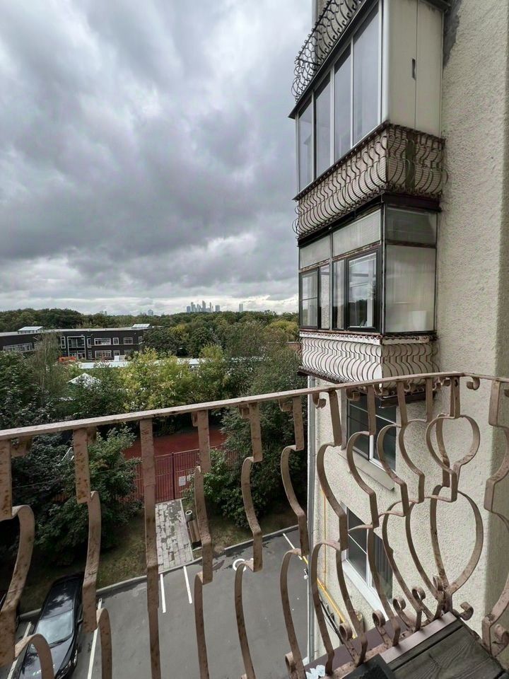m. Ploschad Gagarina: Apartment, 2-rooms