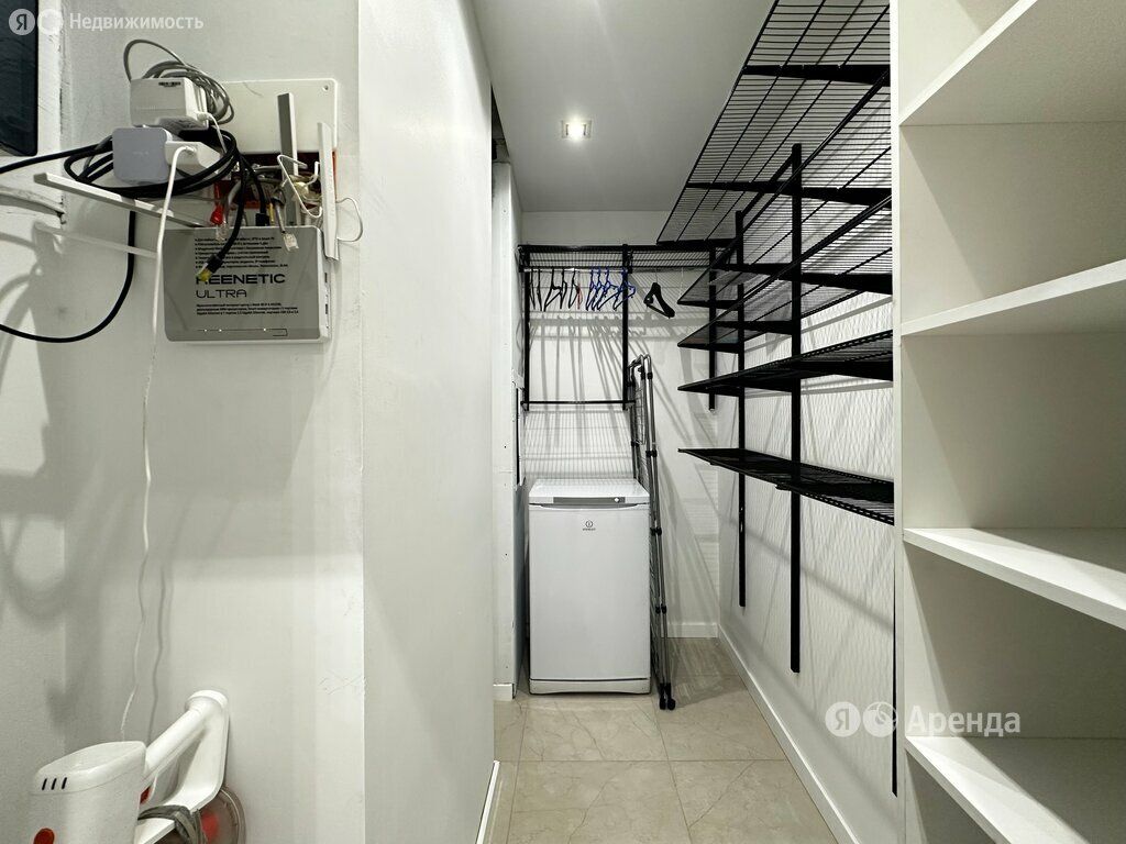 m. Pavshino: Apartment, 2-rooms