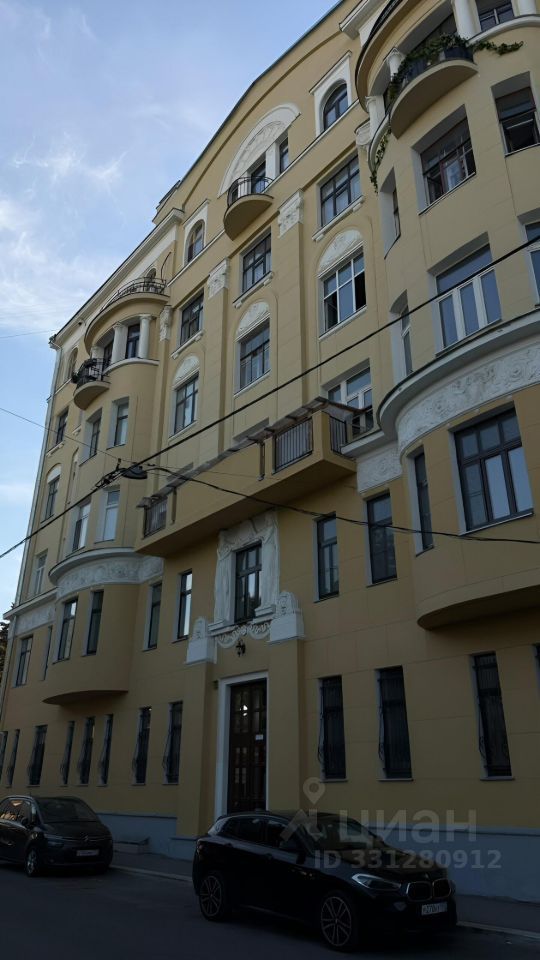 m. Chistye prudy: Apartment, 3-rooms