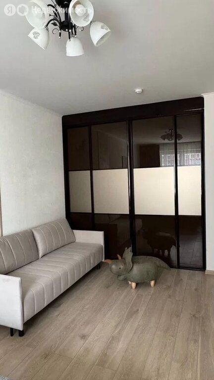 m. Rabochy Poselok: Apartment, 1-rooms