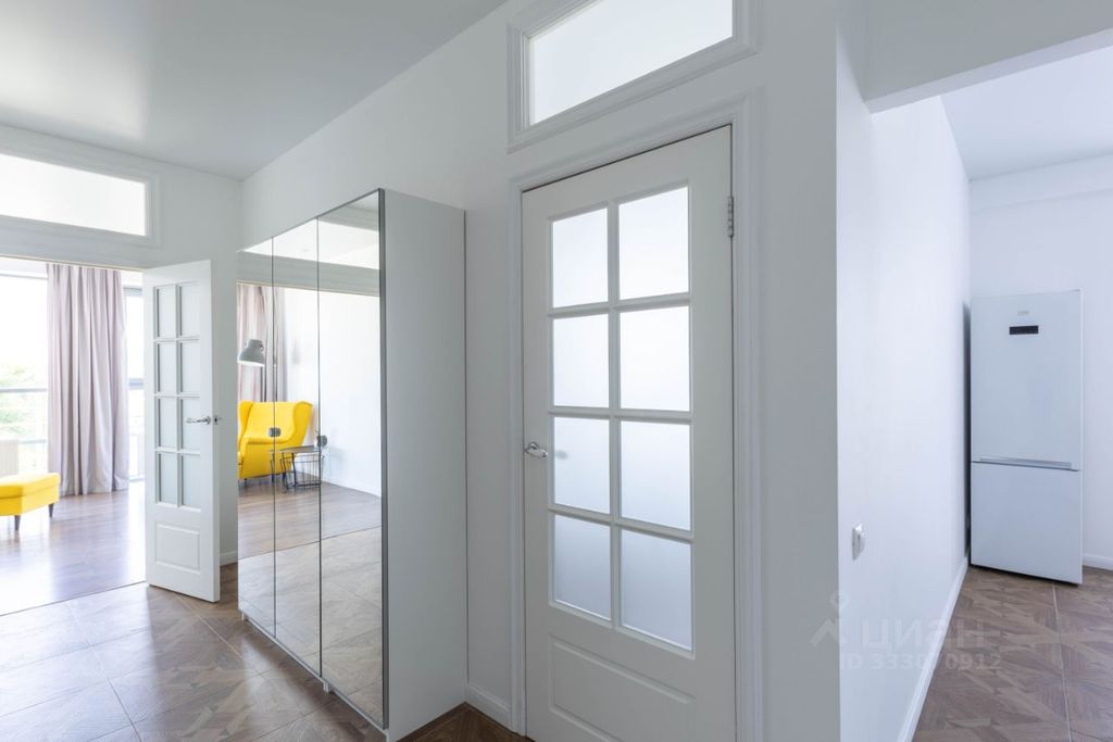 m. Universitet druzhby narodov: Apartment, 2-rooms