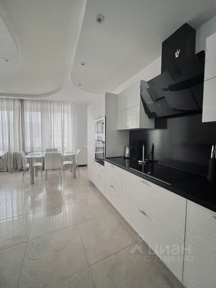 m. Profsoyuznaya: Apartment, 3-rooms