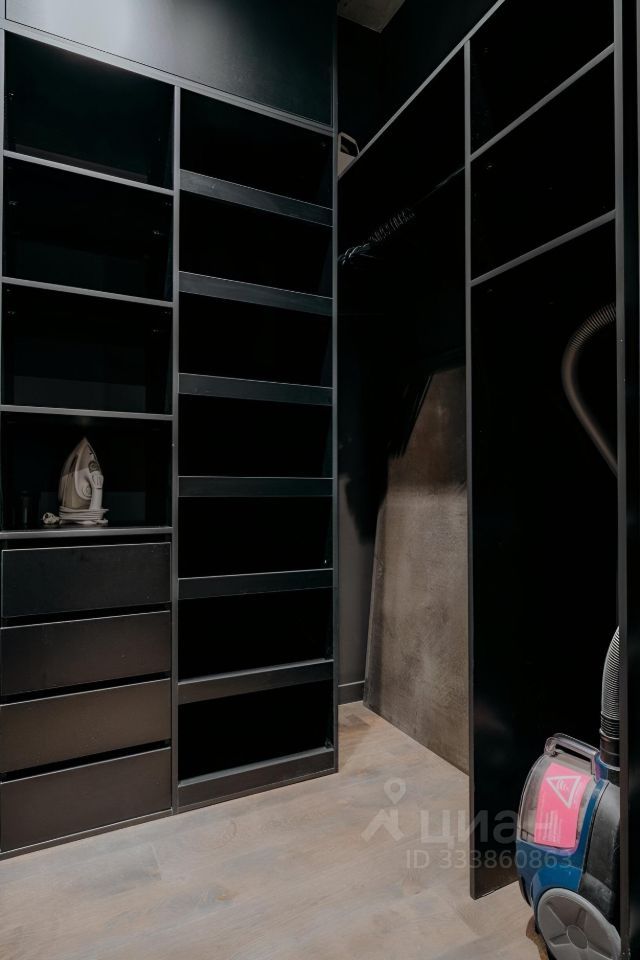 m. ZIL: Apartment, 2-rooms