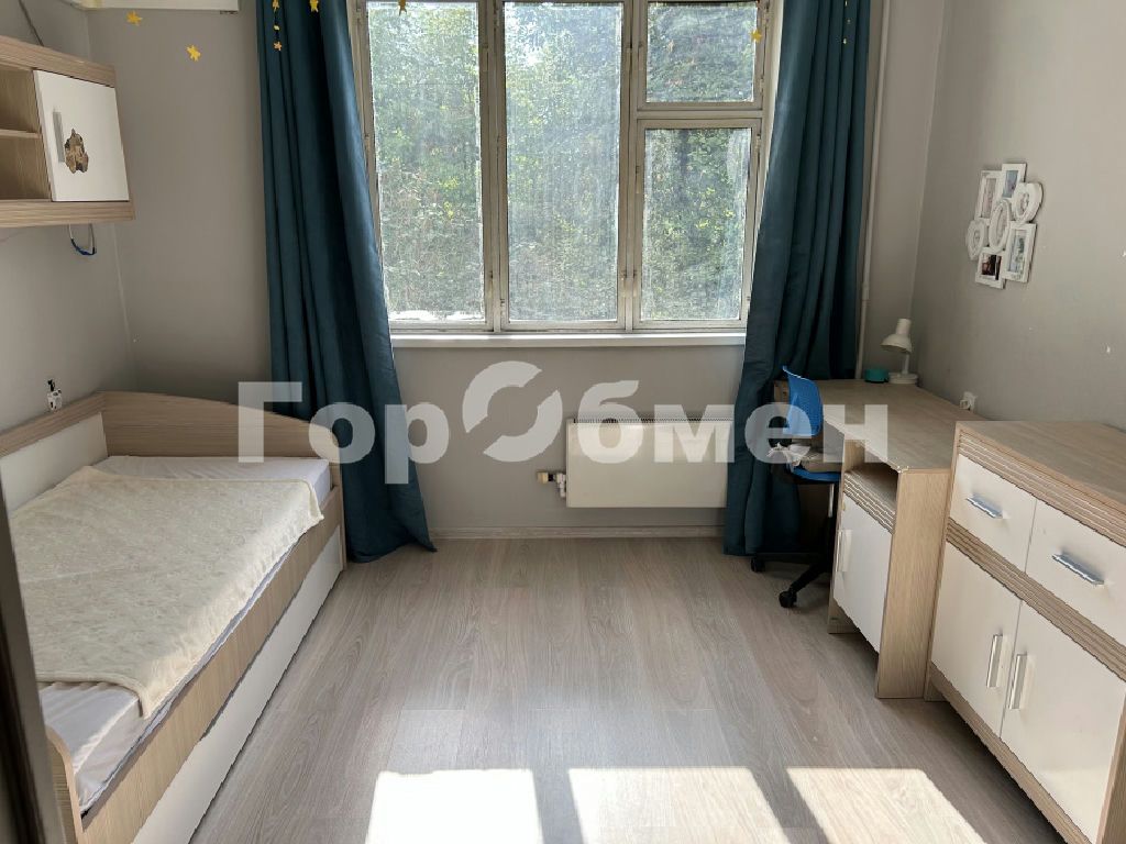m. Buninskaya alleya: Apartment, 3-rooms